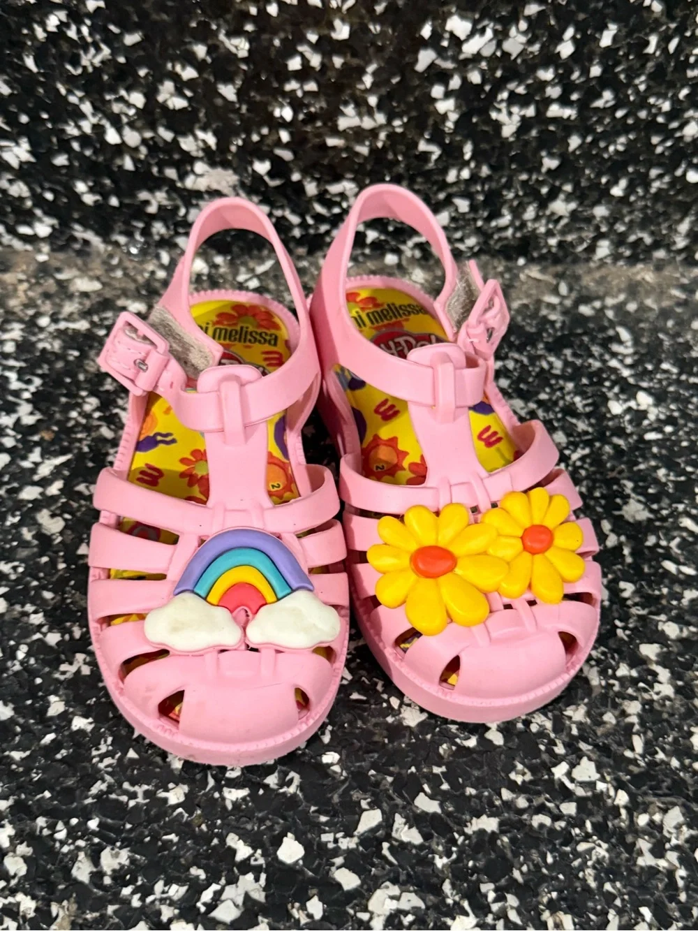 EUC Mini Melissa Possession Baby Sandals Size 8. Pink PlayDoh